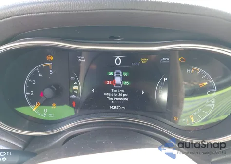 2014 Jeep Grand Cherokee Summit z USA, uszkodzony, nr VIN 1C4RJFJMXEC315709